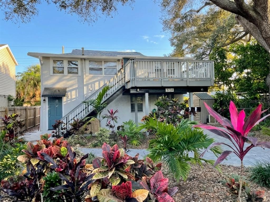 3734 BURLINGTON AVENUE N UNIT 3 ST PETERSBURG, FL 33713