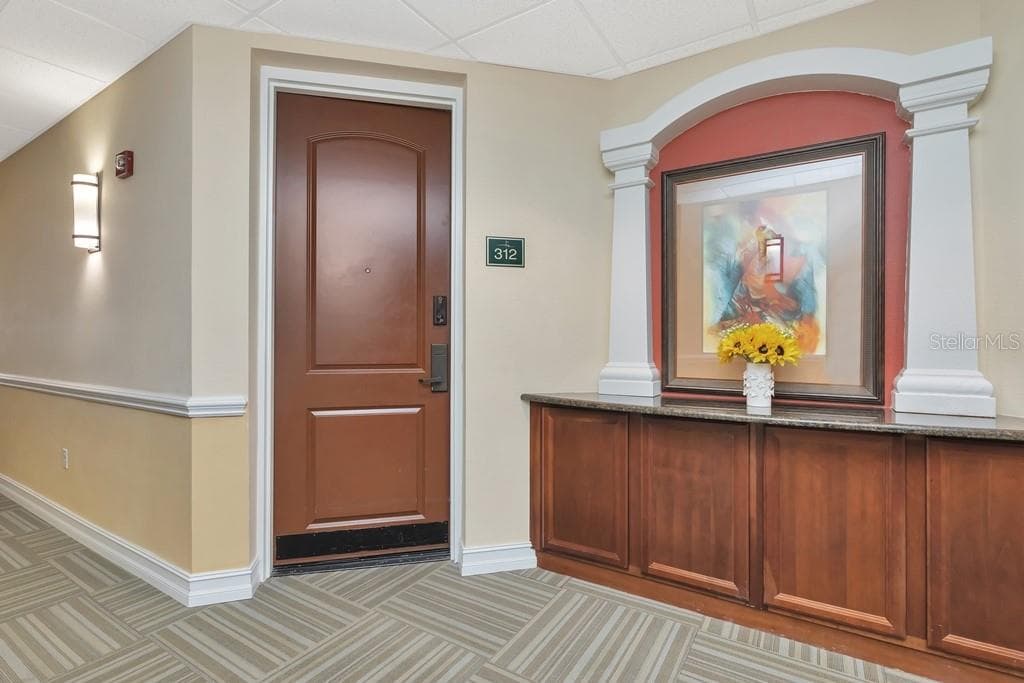 13941 CLUBHOUSE DR UNIT 312 TAMPA, FL 33618