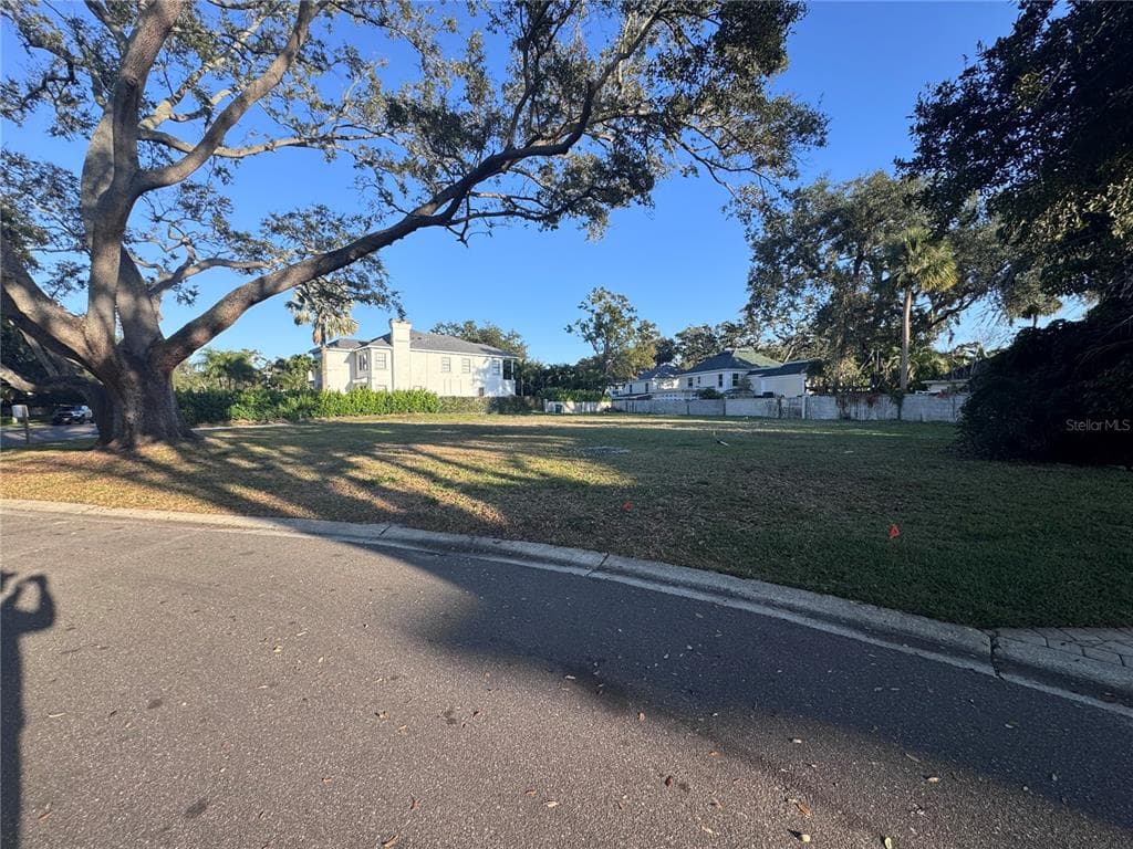 1608 CULBREATH ISLES DRIVE TAMPA, FL 33629