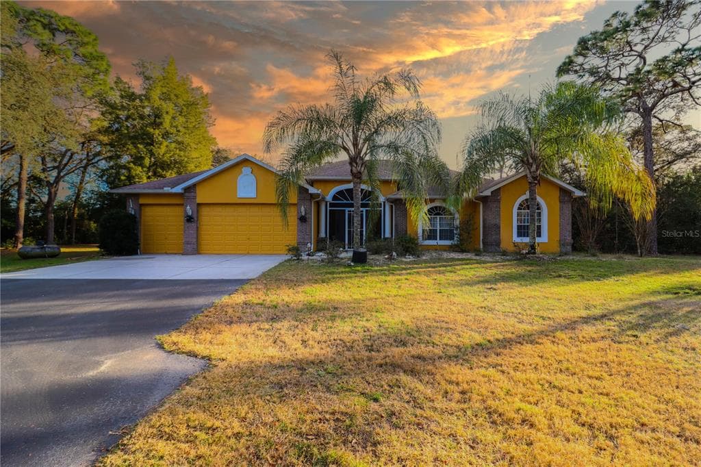 20600 MORELAND DRIVE SPRING HILL, FL 34610