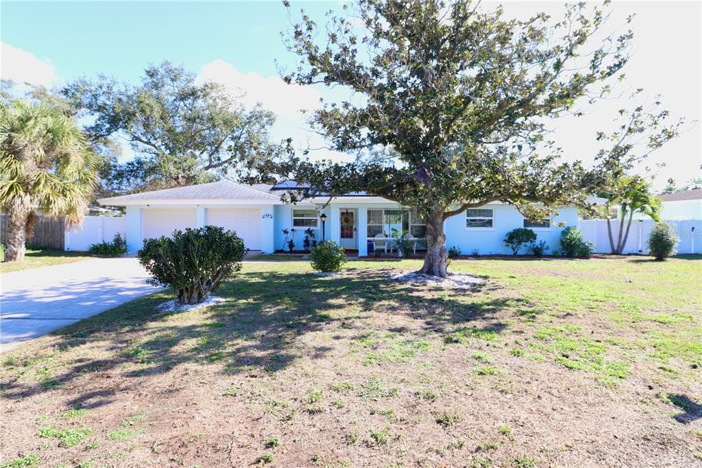 1331 DOROTHY DRIVE CLEARWATER, FL 33764