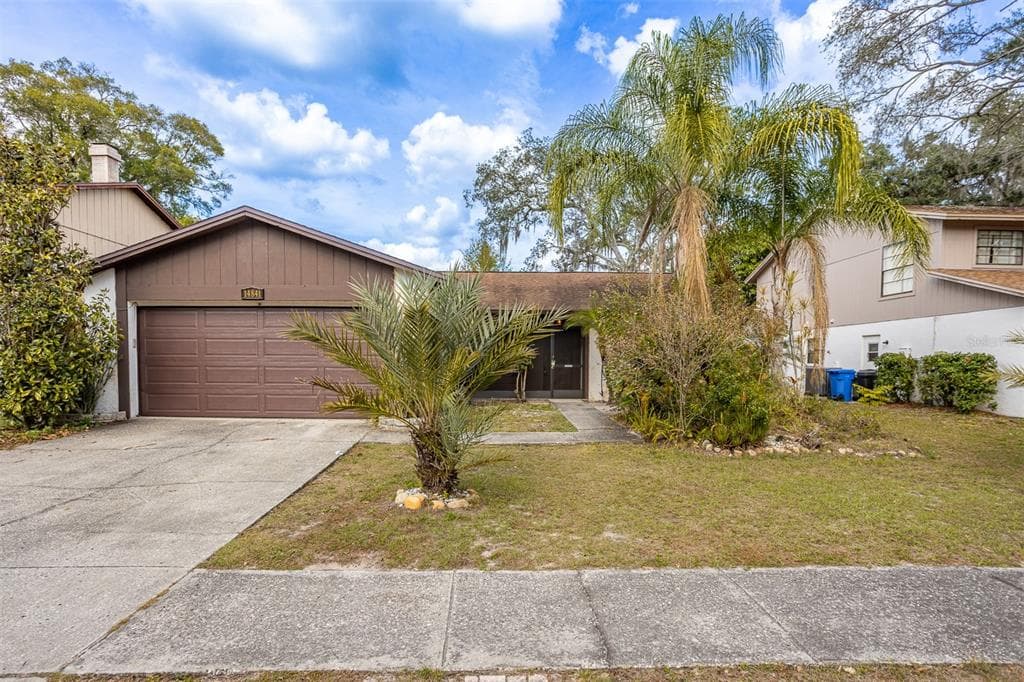 14841 OAK VINE DRIVE LUTZ, FL 33559
