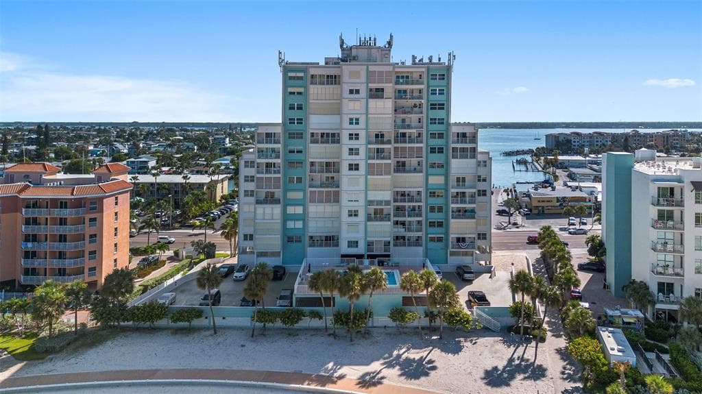 11000 GULF BOULEVARD UNIT 702 TREASURE ISLAND, FL 33706