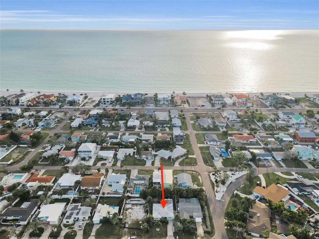 15812 3RD STREET E REDINGTON BEACH, FL 33708
