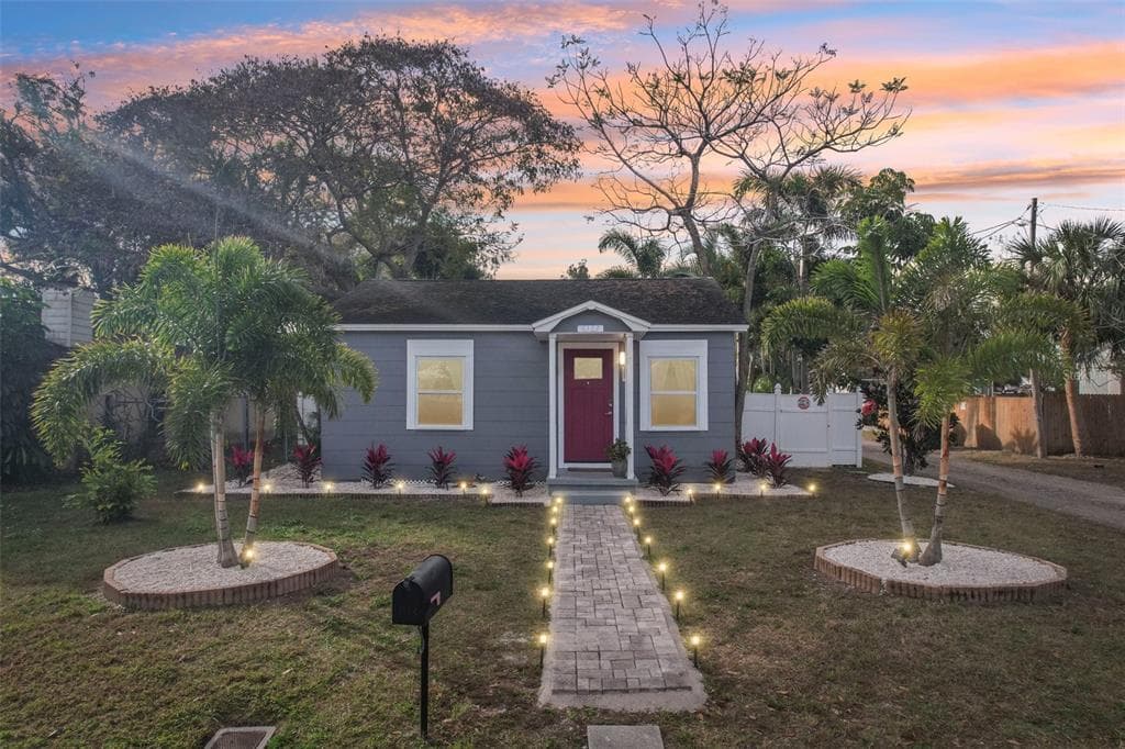 2172 42ND AVENUE N ST PETERSBURG, FL 33714