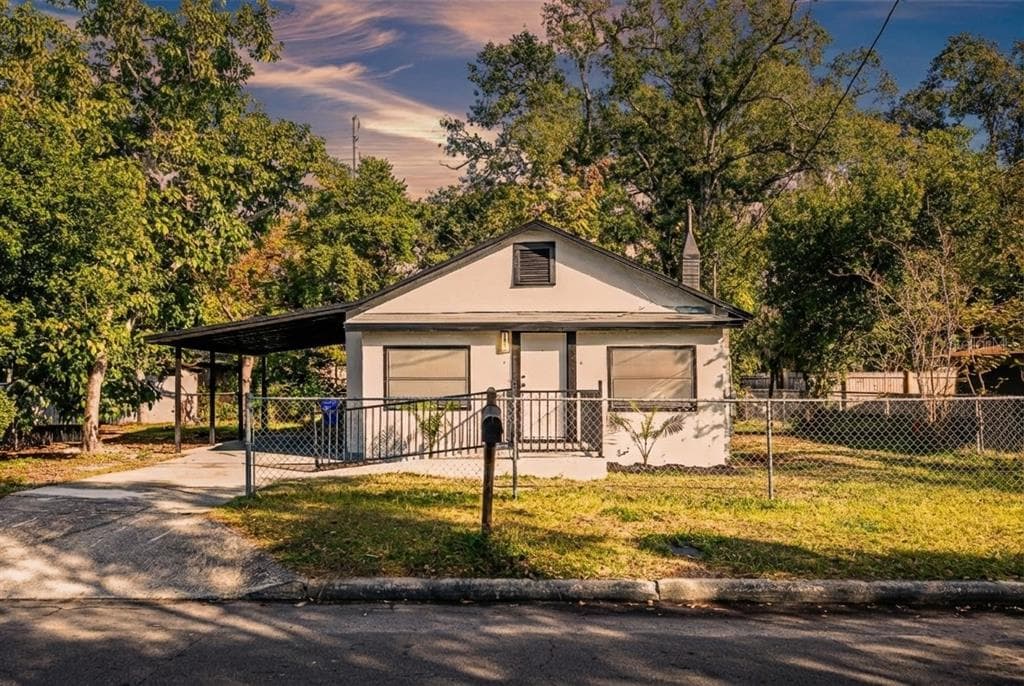 1041 ANDERSON AVENUE LAKELAND, FL 33805