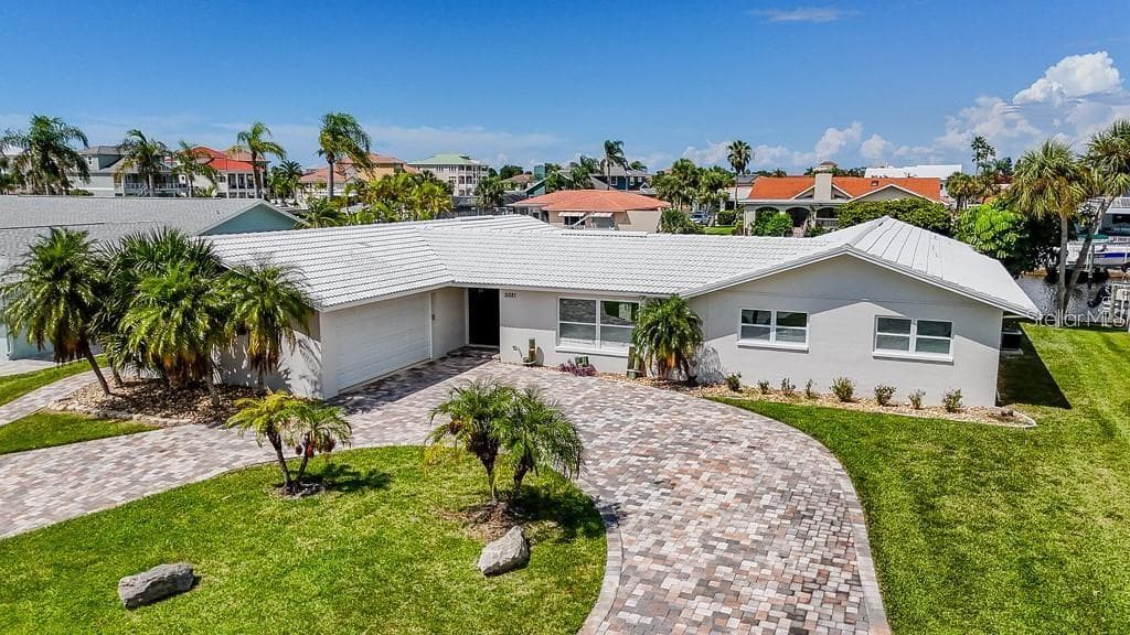 5021 PORPOISE PLACE NEW PORT RICHEY, FL 34652