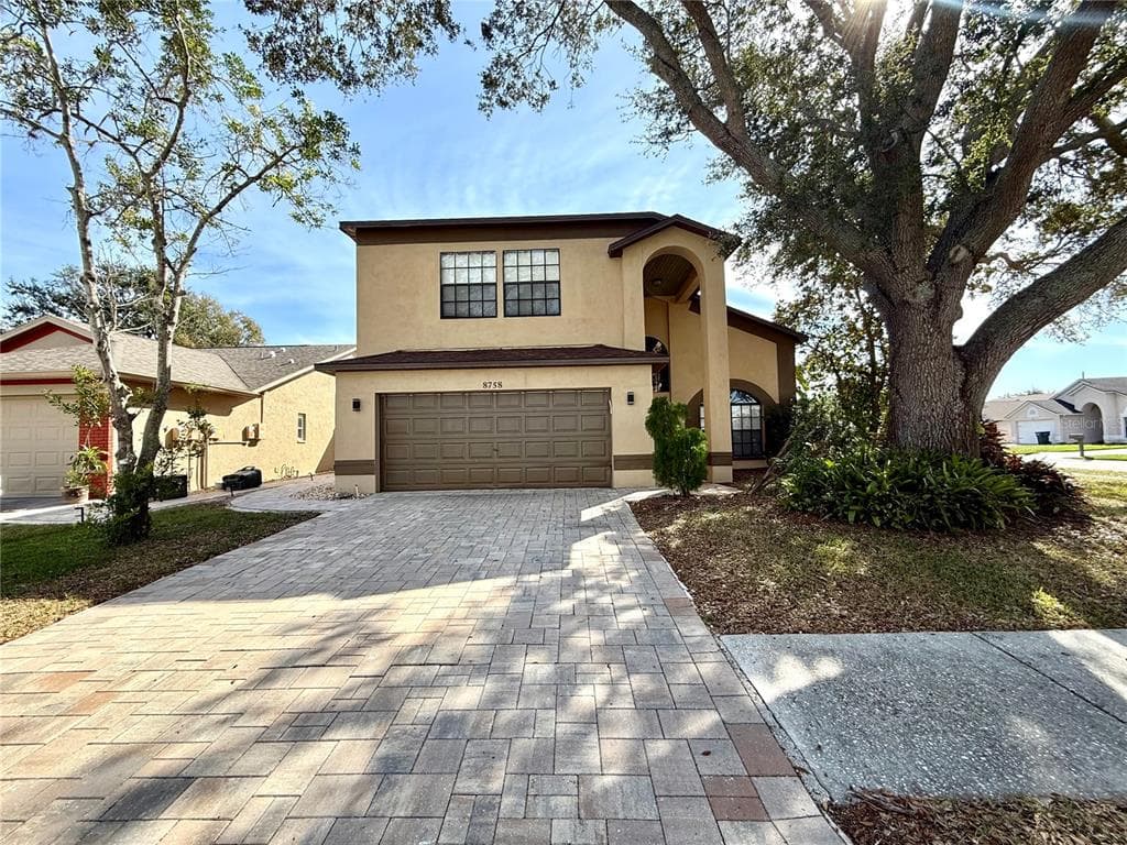 8758 HUNTFIELD STREET TAMPA, FL 33635