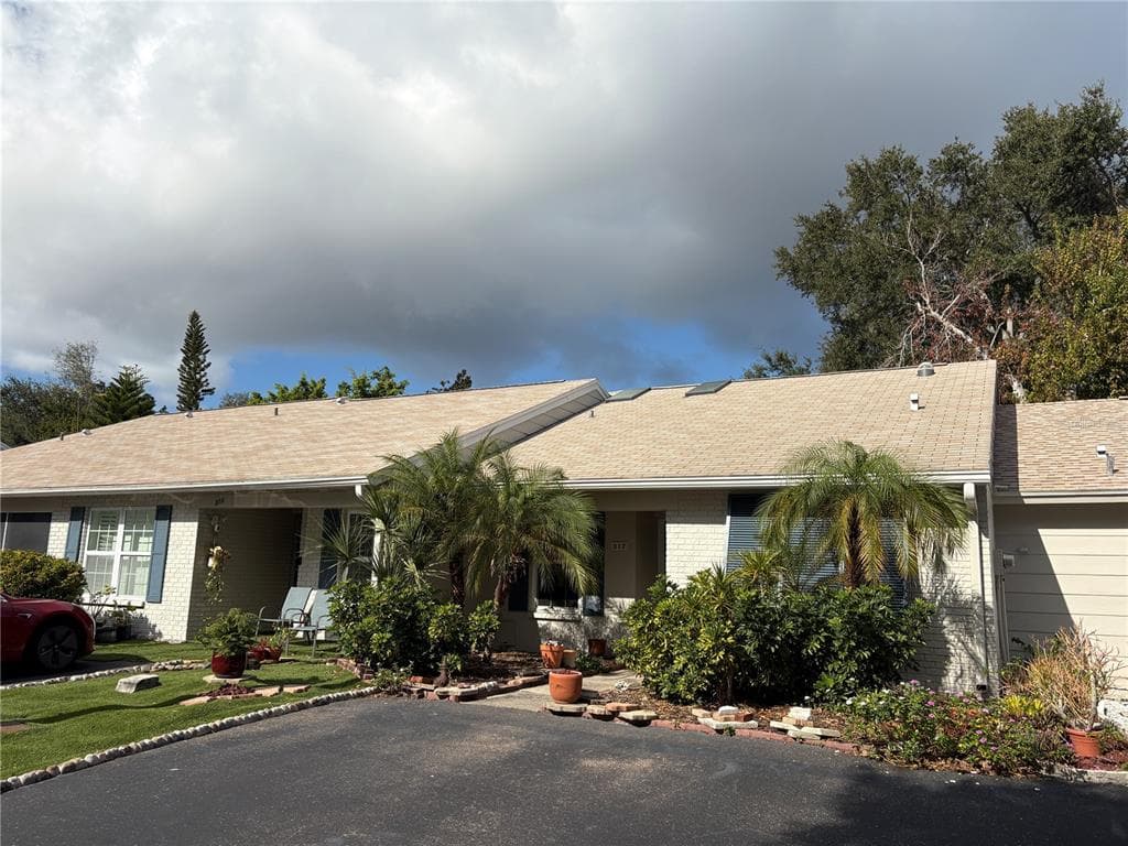 317 PLYMOUTH STREET SAFETY HARBOR, FL 34695