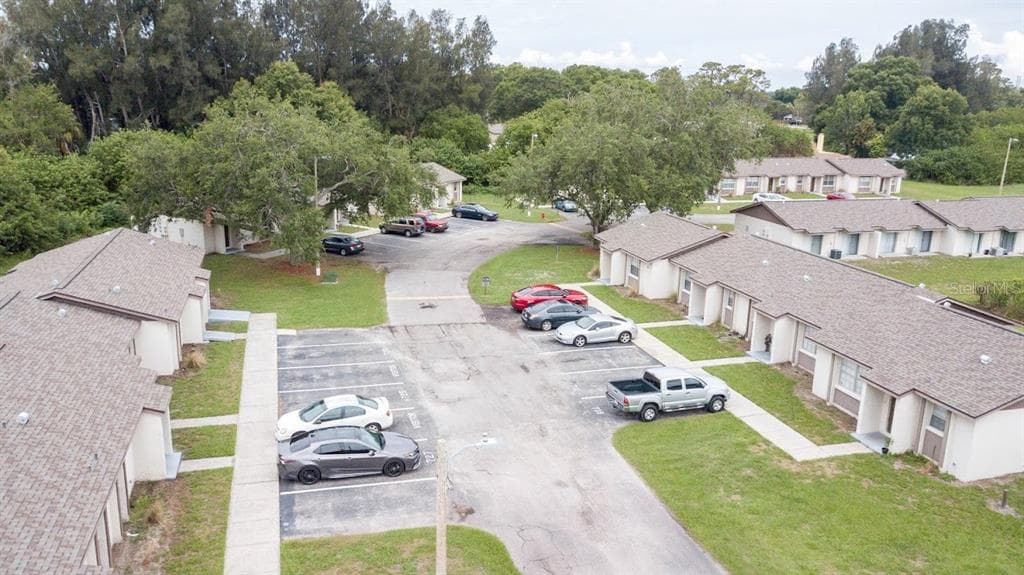709 OCEANSIDE CIRCLE UNIT 747 RUSKIN, FL 33570
