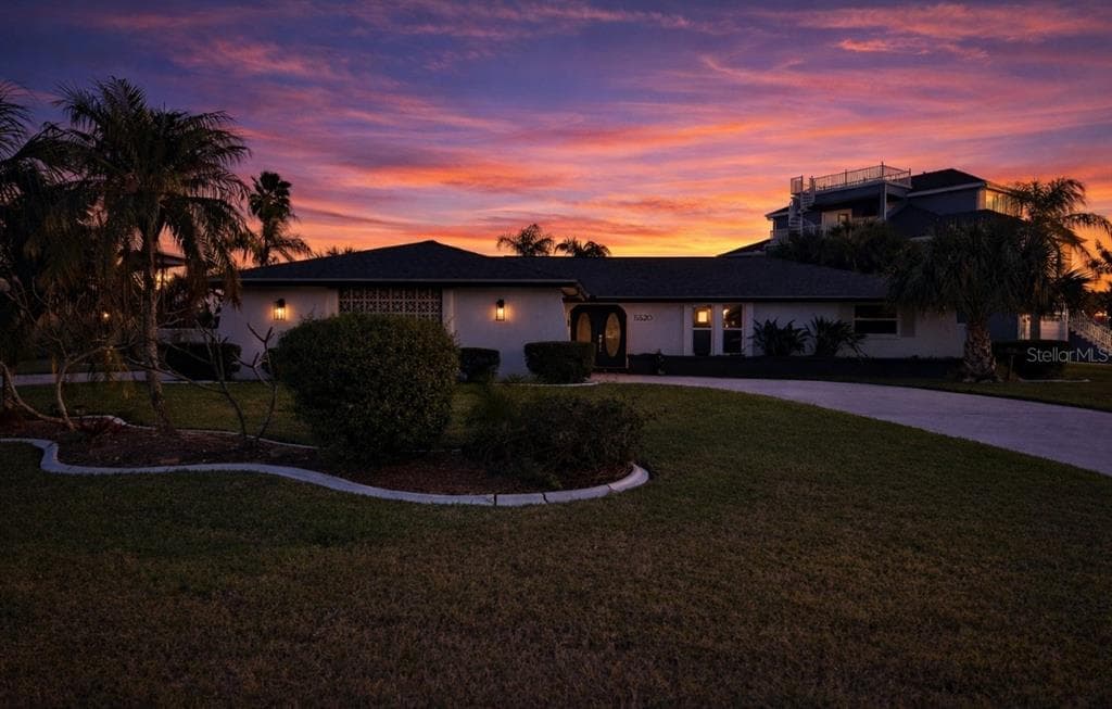 5520 BOWLINE BEND NEW PORT RICHEY, FL 34652
