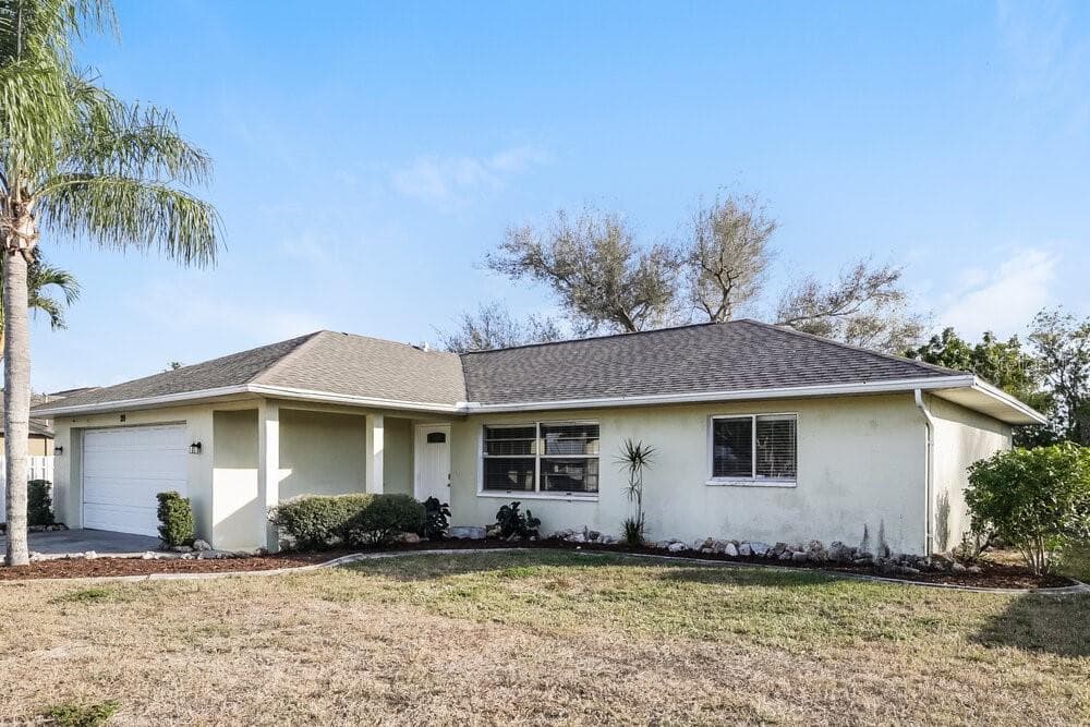 28 SW 13TH STREET CAPE CORAL, FL 33991