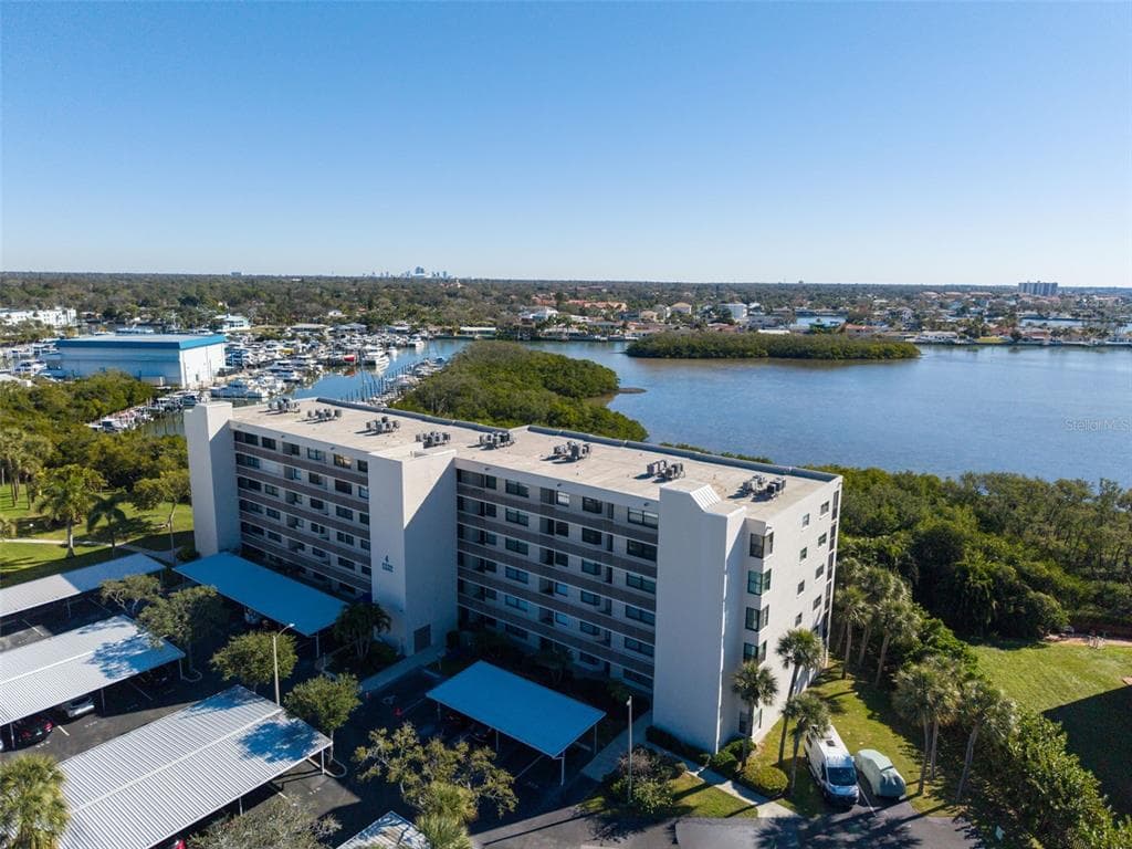 1332 PASADENA AVENUE S UNIT 205 SOUTH PASADENA, FL 33707