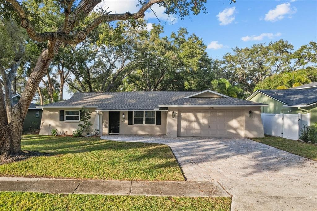 7233 56TH AVENUE N ST PETERSBURG, FL 33709