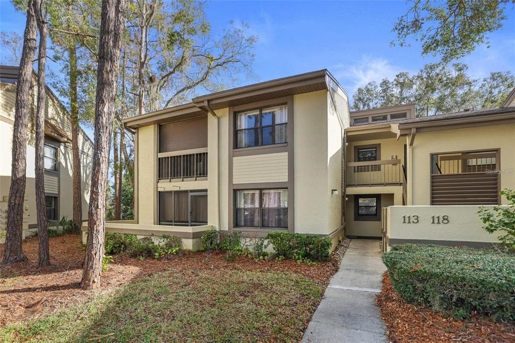113 WOODLAKE WYNDE UNIT 19
