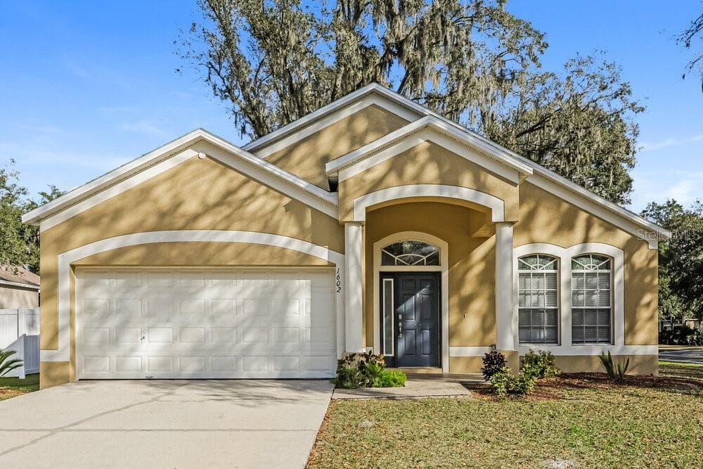 1602 CASON WOOD COURT PLANT CITY, FL 33563