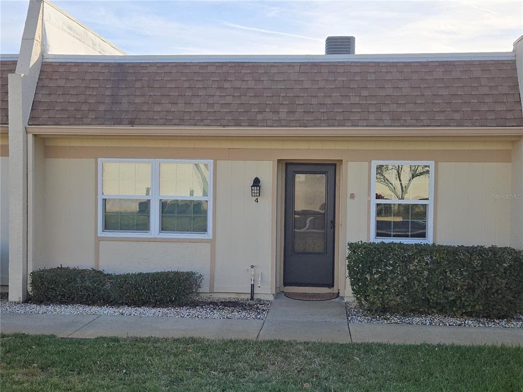 11130 CARRIAGE HILL DRIVE UNIT 4 PORT RICHEY, FL 34668