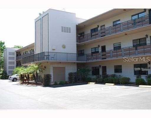 5975 N TERRACE PARK DRIVE N UNIT 103 ST PETERSBURG, FL 33709