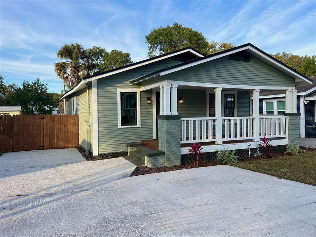 1102 E LOUISIANA AVENUE TAMPA, FL 33603