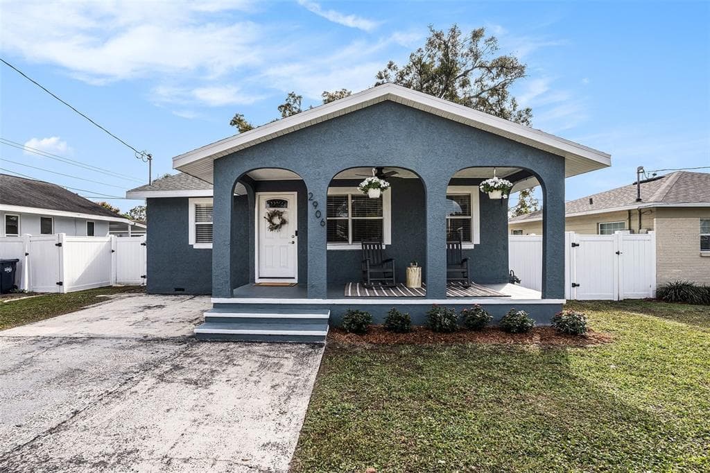 2906 W DEWEY STREET TAMPA, FL 33607