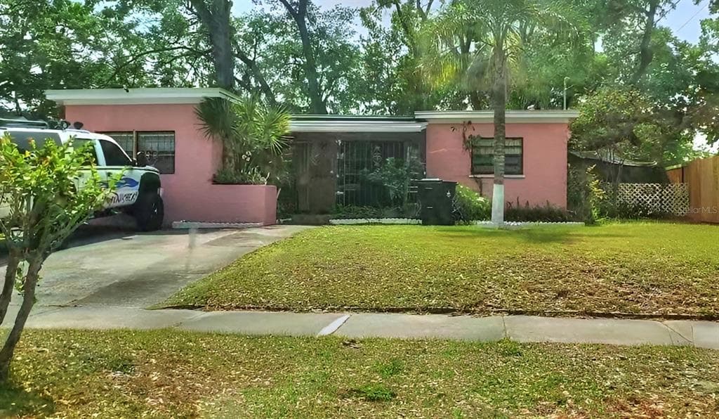 2208 VALENCIA ROAD ORLANDO, FL 32803