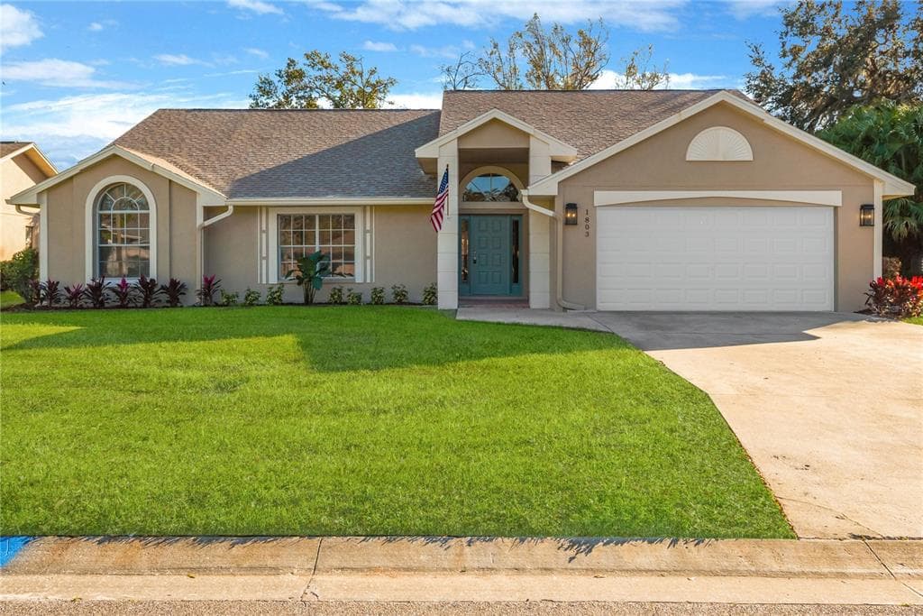 1803 S GOLFVIEW DRIVE PLANT CITY, FL 33566