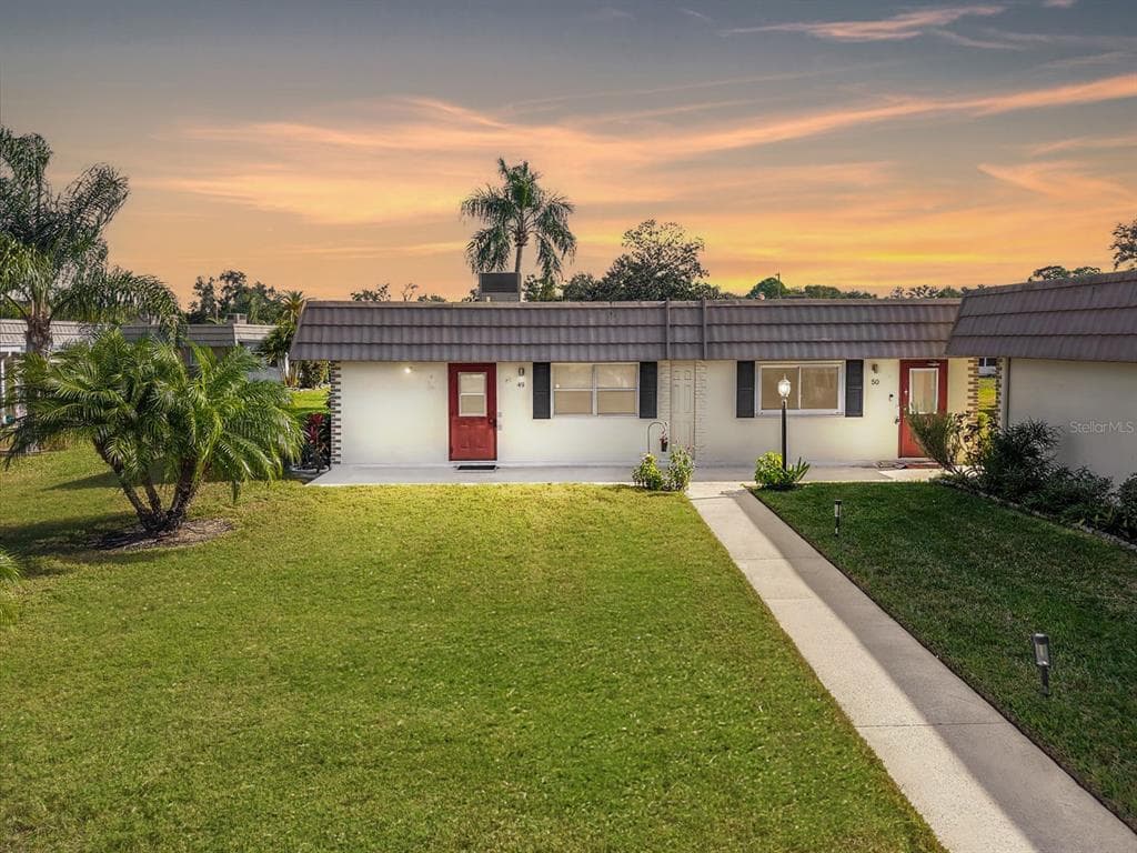 202 BEDFORD STREET UNIT 49 SUN CITY CENTER, FL 33573