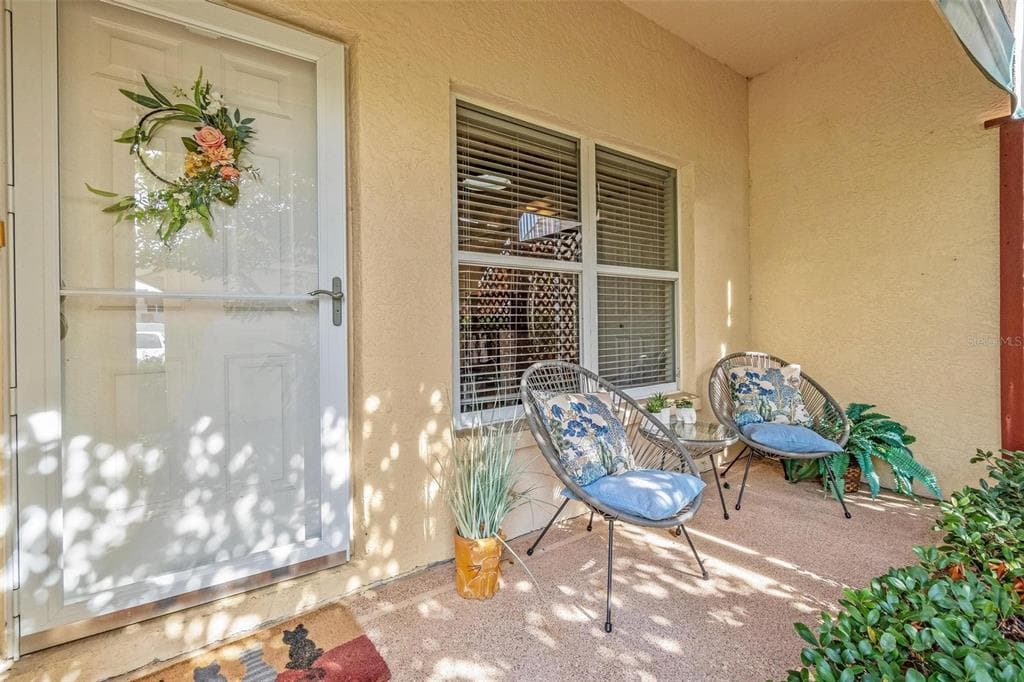 6555 99TH WAY N UNIT 20F ST PETERSBURG, FL 33708