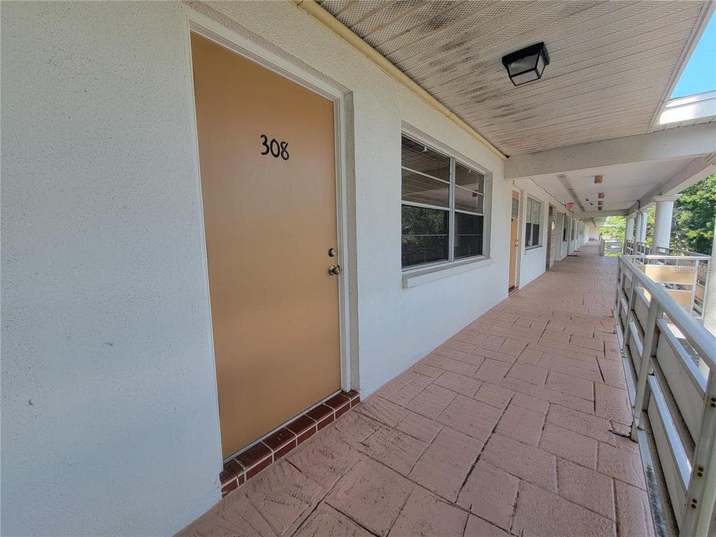 911 WASHINGTON AVENUE UNIT 308 LARGO, FL 33770