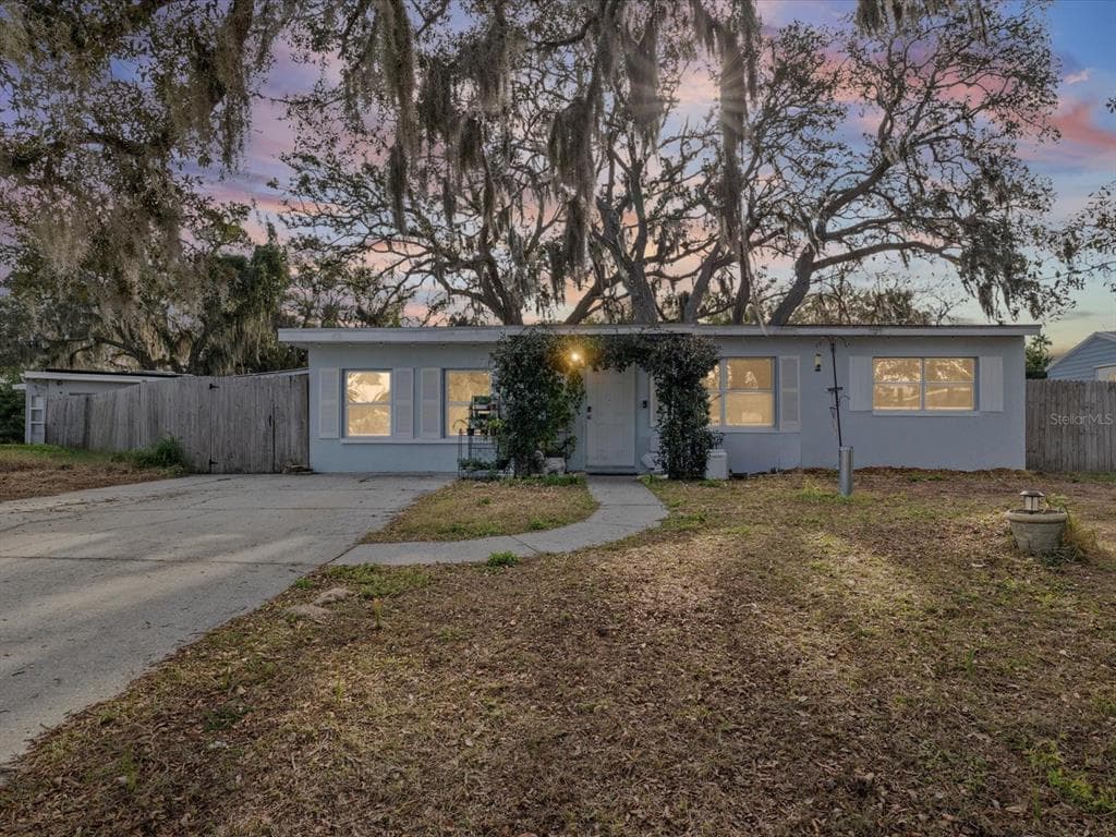 7114 CARLOW STREET NEW PORT RICHEY, FL 34653