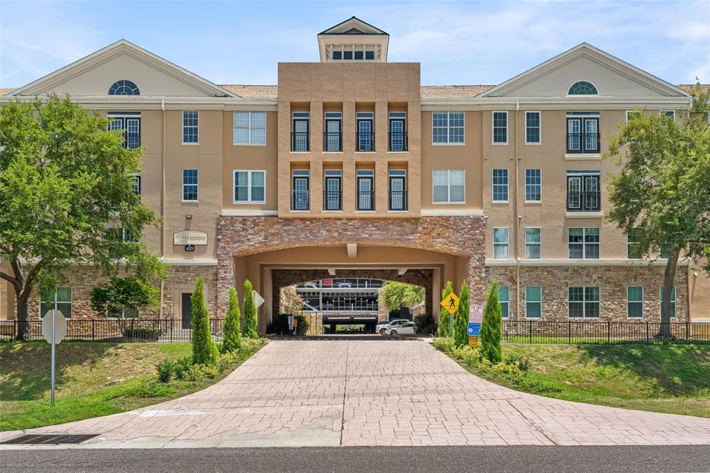4221 W SPRUCE STREET UNIT 1310