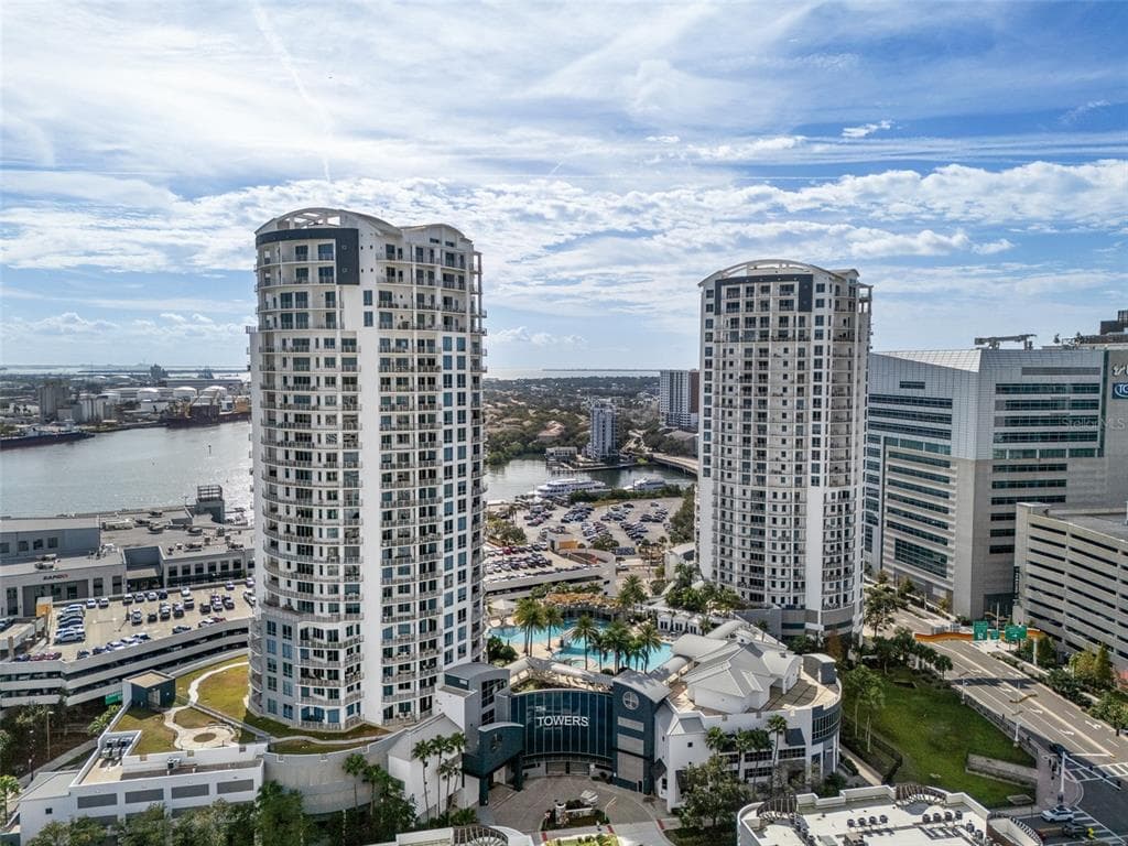 1209 E CUMBERLAND AVENUE UNIT 1705 TAMPA, FL 33602