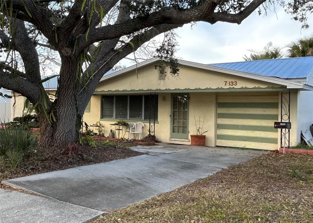 7833 CAUSEWAY BOULEVARD S ST PETERSBURG, FL 33707