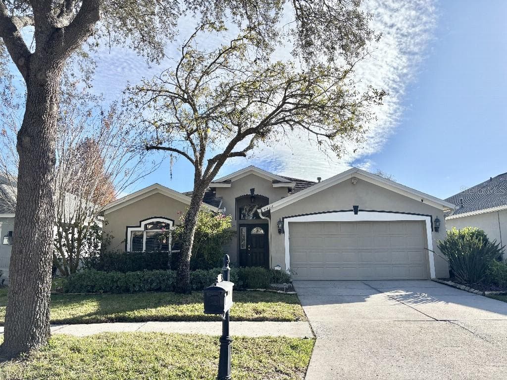 9932 STOCKBRIDGE DRIVE TAMPA, FL 33626