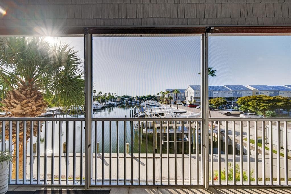 6115 ANCHORAGE WAY S ST PETERSBURG, FL 33712