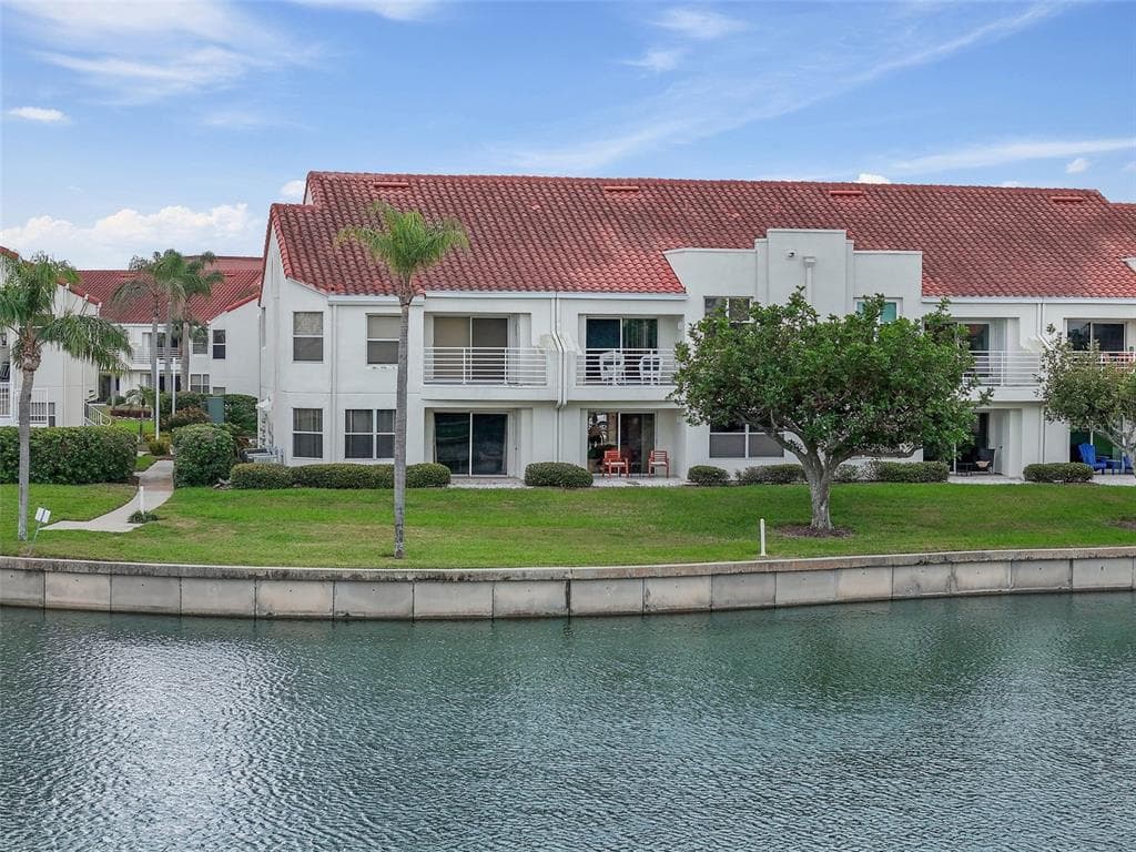 6077 BAHIA DEL MAR BOULEVARD UNIT 119 ST PETERSBURG, FL 33715