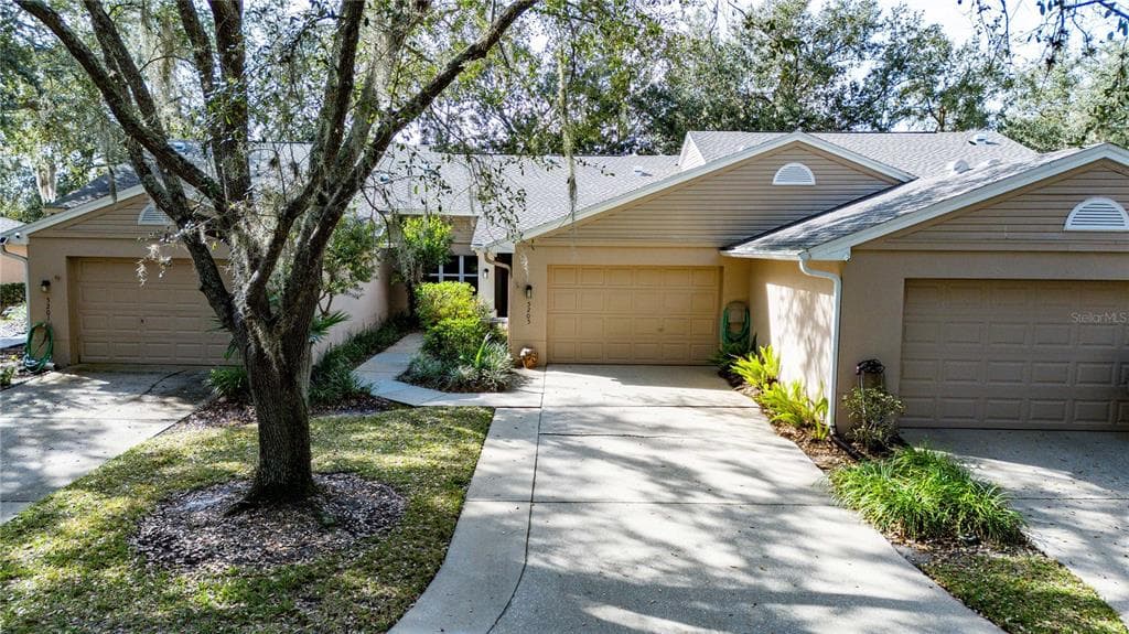 5205 LOCHMEAD TERRACE ZEPHYRHILLS, FL 33541