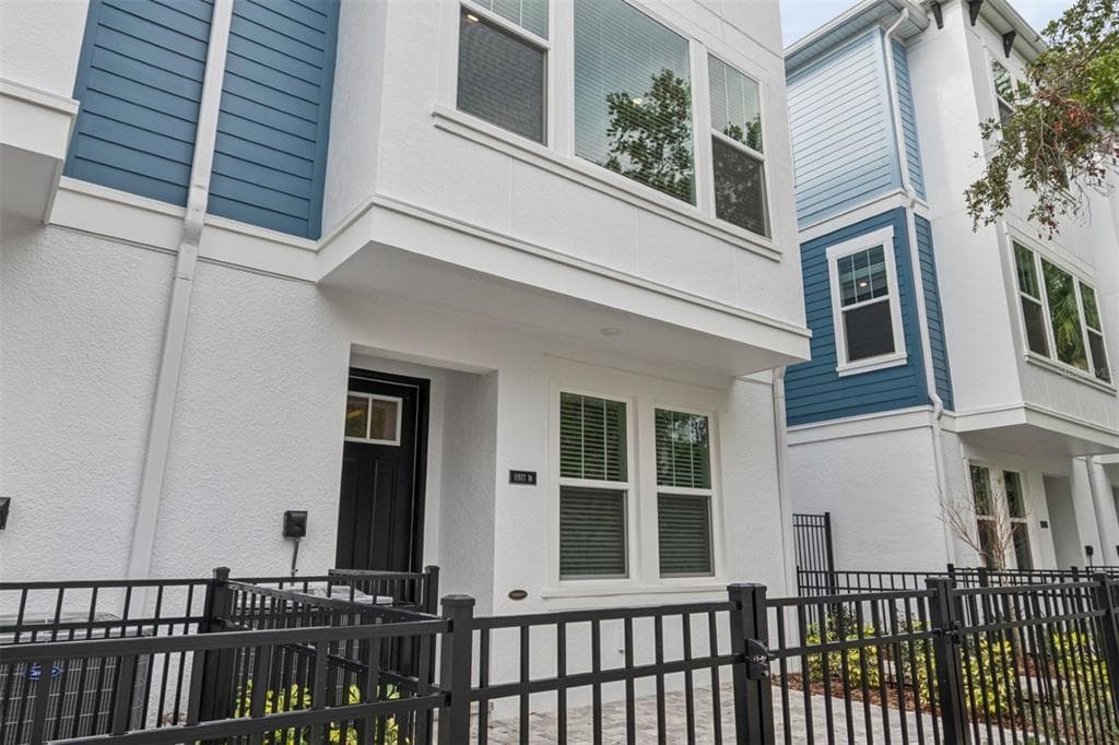 6605 N NEBRASKA AVENUE UNIT 16 TAMPA, FL 33604