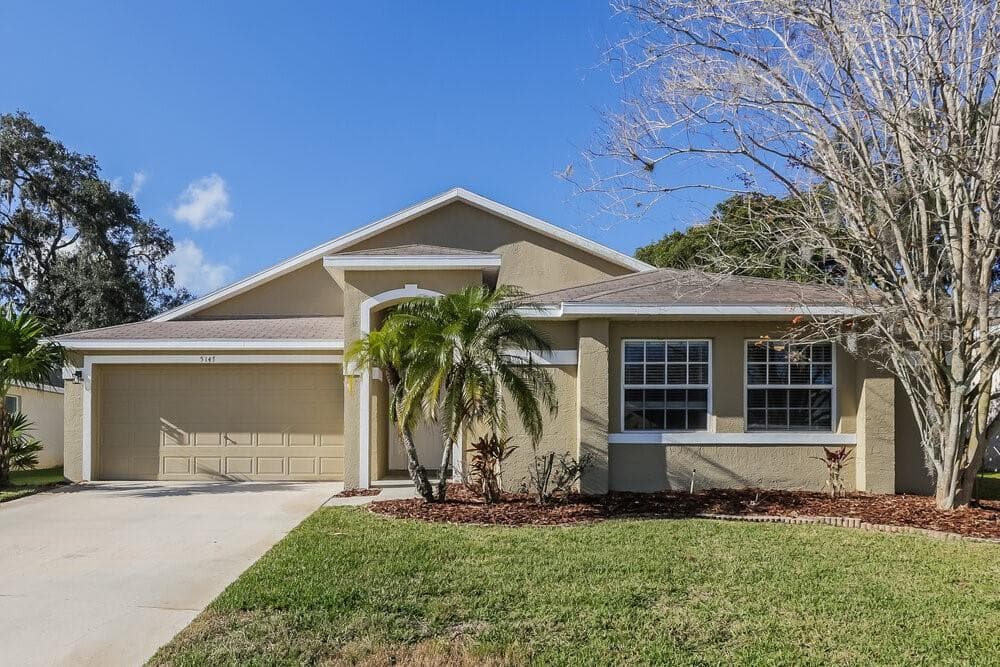 5147 POND VIEW COURT ZEPHYRHILLS, FL 33541
