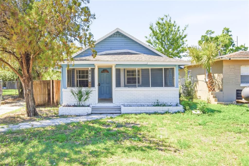 1745 DAYTON STREET S ST PETERSBURG, FL 33712