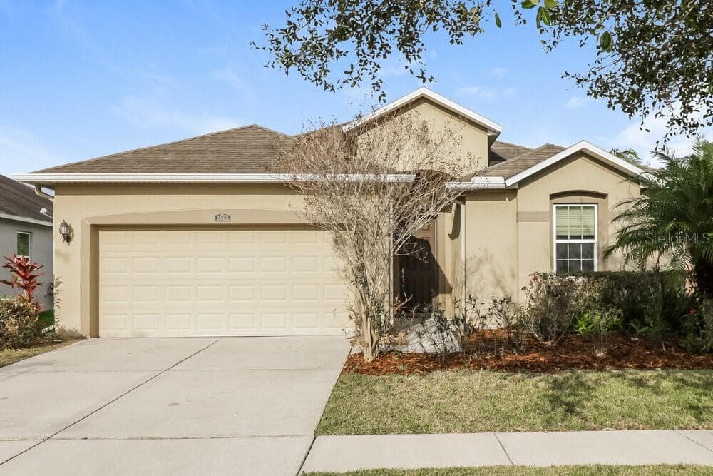 3903 PACENTE LOOP WESLEY CHAPEL, FL 33543