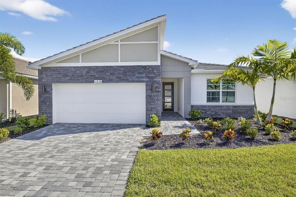 11830 STARBRIGHT PATH VENICE, FL 34293