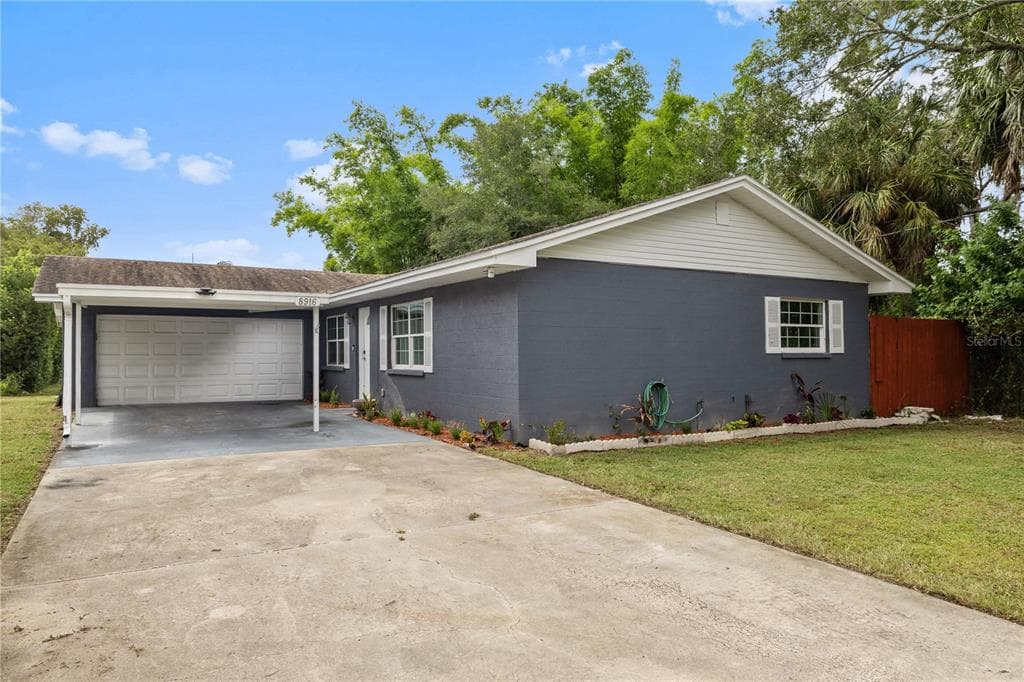 8916 MEMORIAL HIGHWAY TAMPA, FL 33615