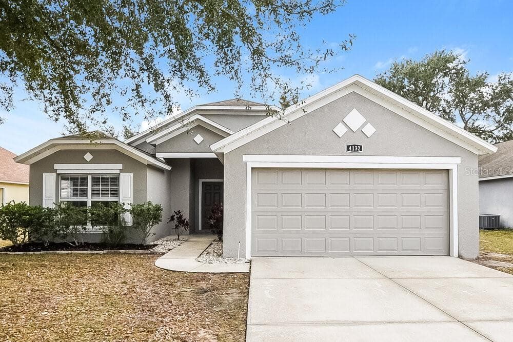 4132 WALTHAM FOREST DRIVE TAVARES, FL 32778
