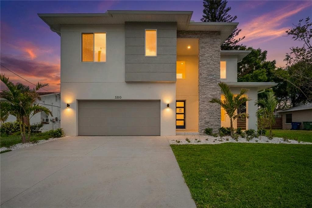 3310 W ROGERS AVENUE TAMPA, FL 33611