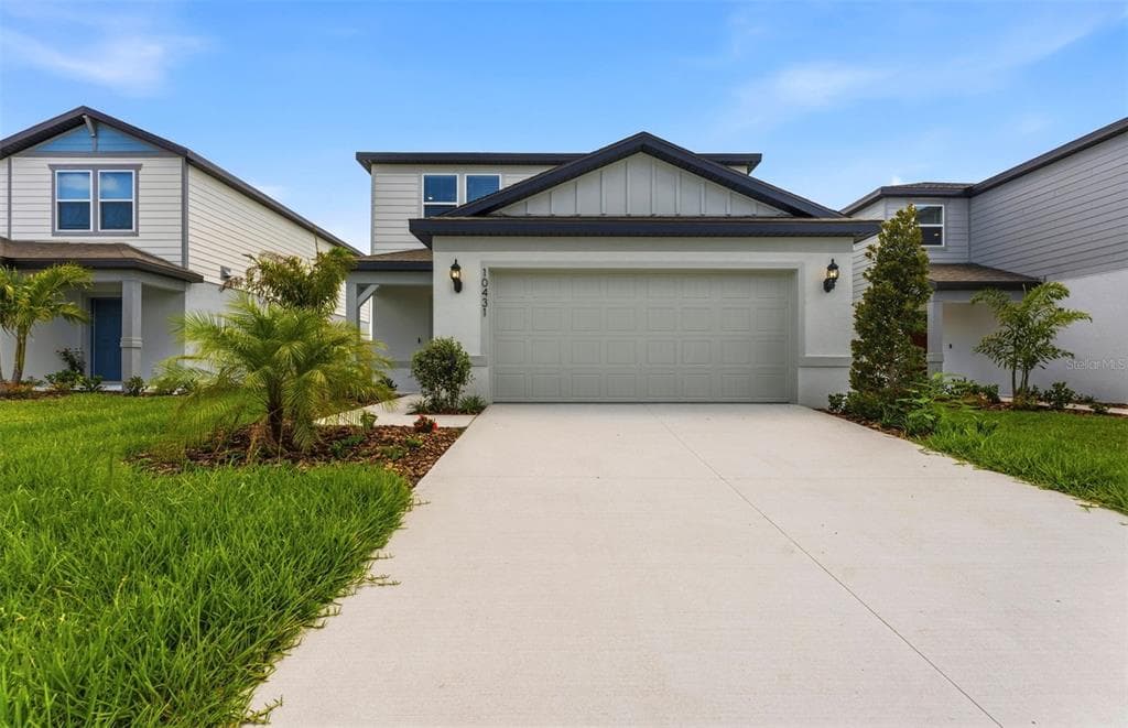 10431 HIDDEN BANKS GLEN PARRISH, FL 34219