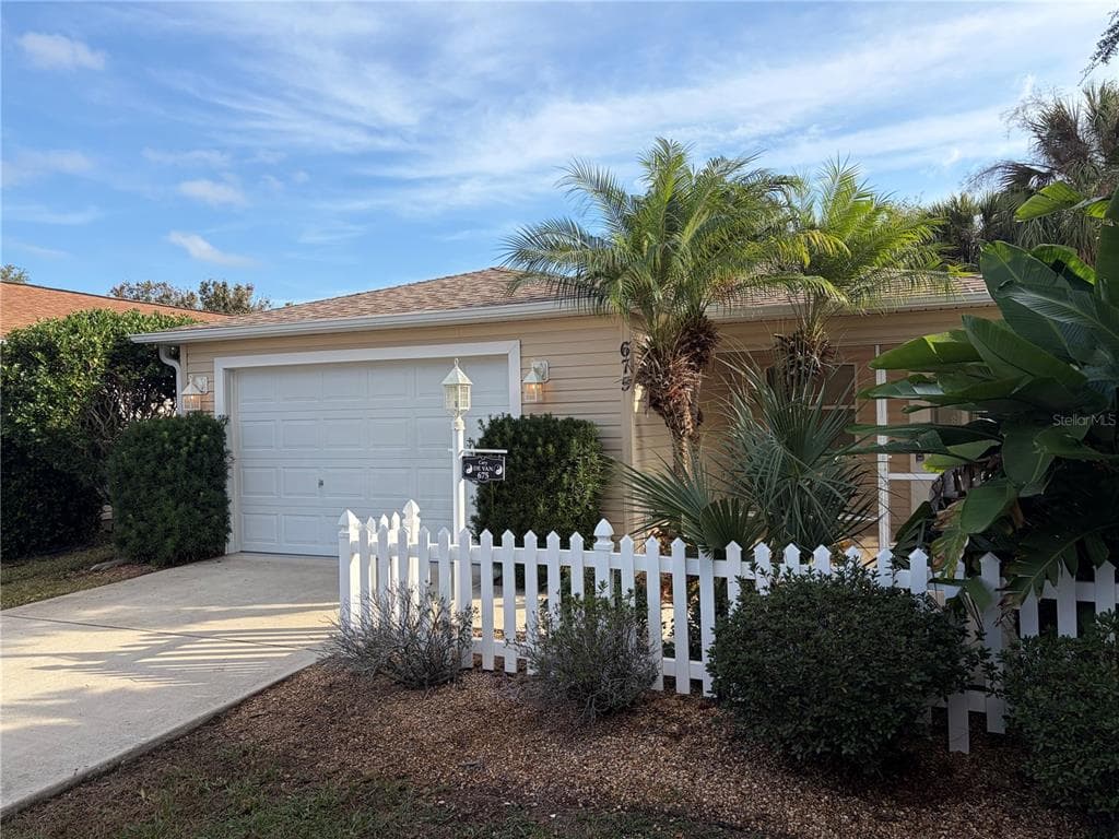 675 KENDALL COURT THE VILLAGES, FL 32162