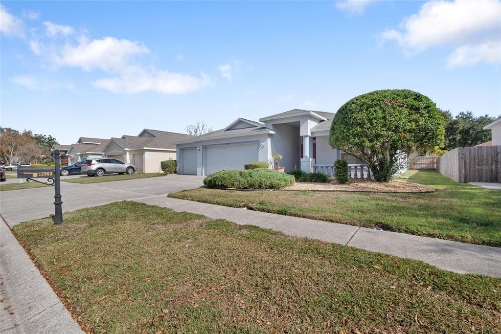 12903 LAKE VENTANA DRIVE TAMPA, FL 33625