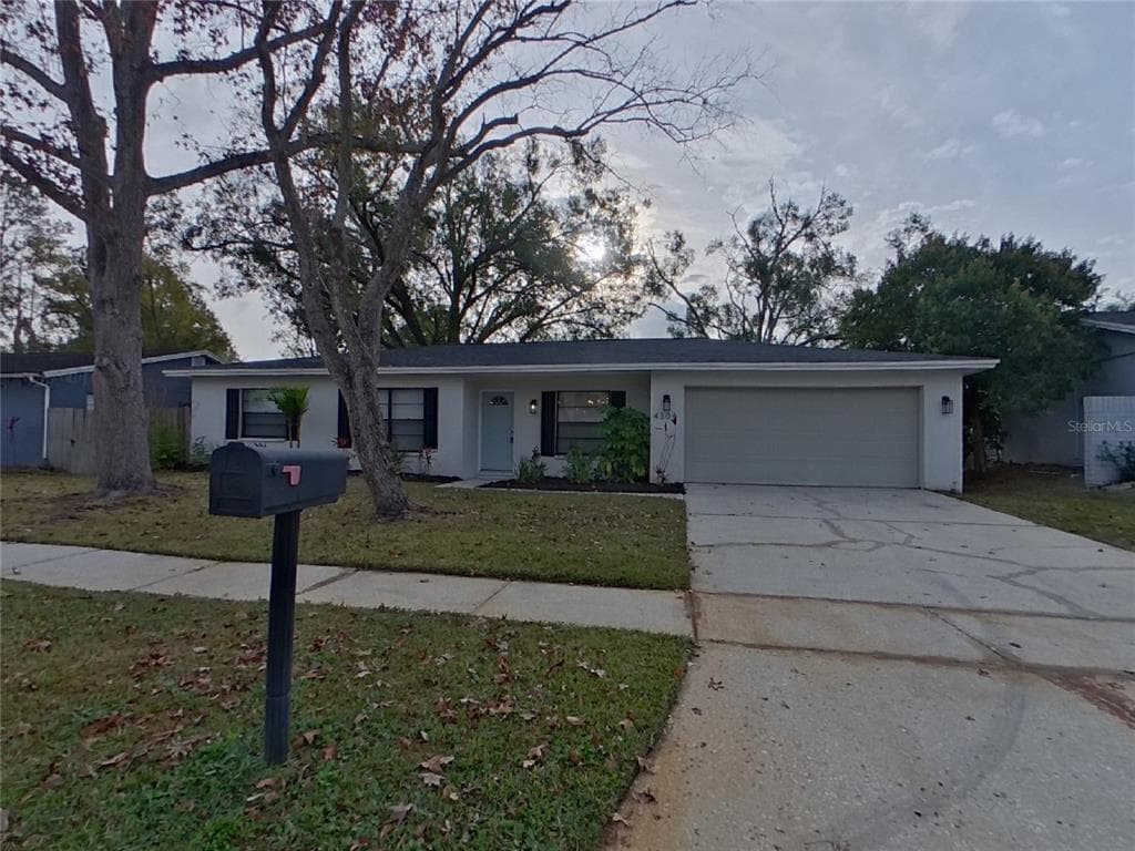 4306 WOODLARK DRIVE TAMPA, FL 33624