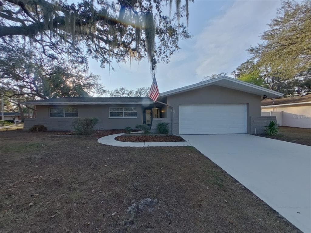 7102 WOODFIELD DRIVE TAMPA, FL 33617